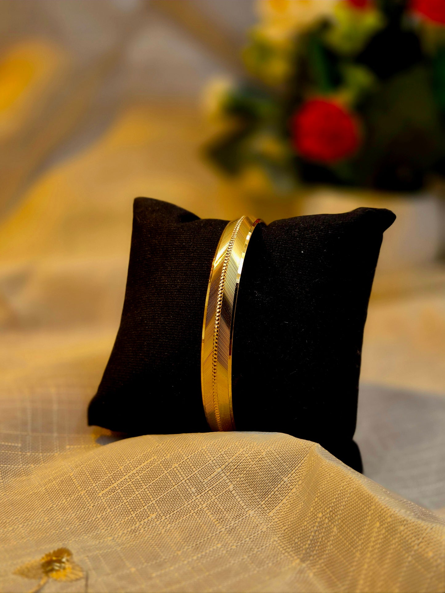 GOLD PLATED MEN'S BRACLATE (KARA)