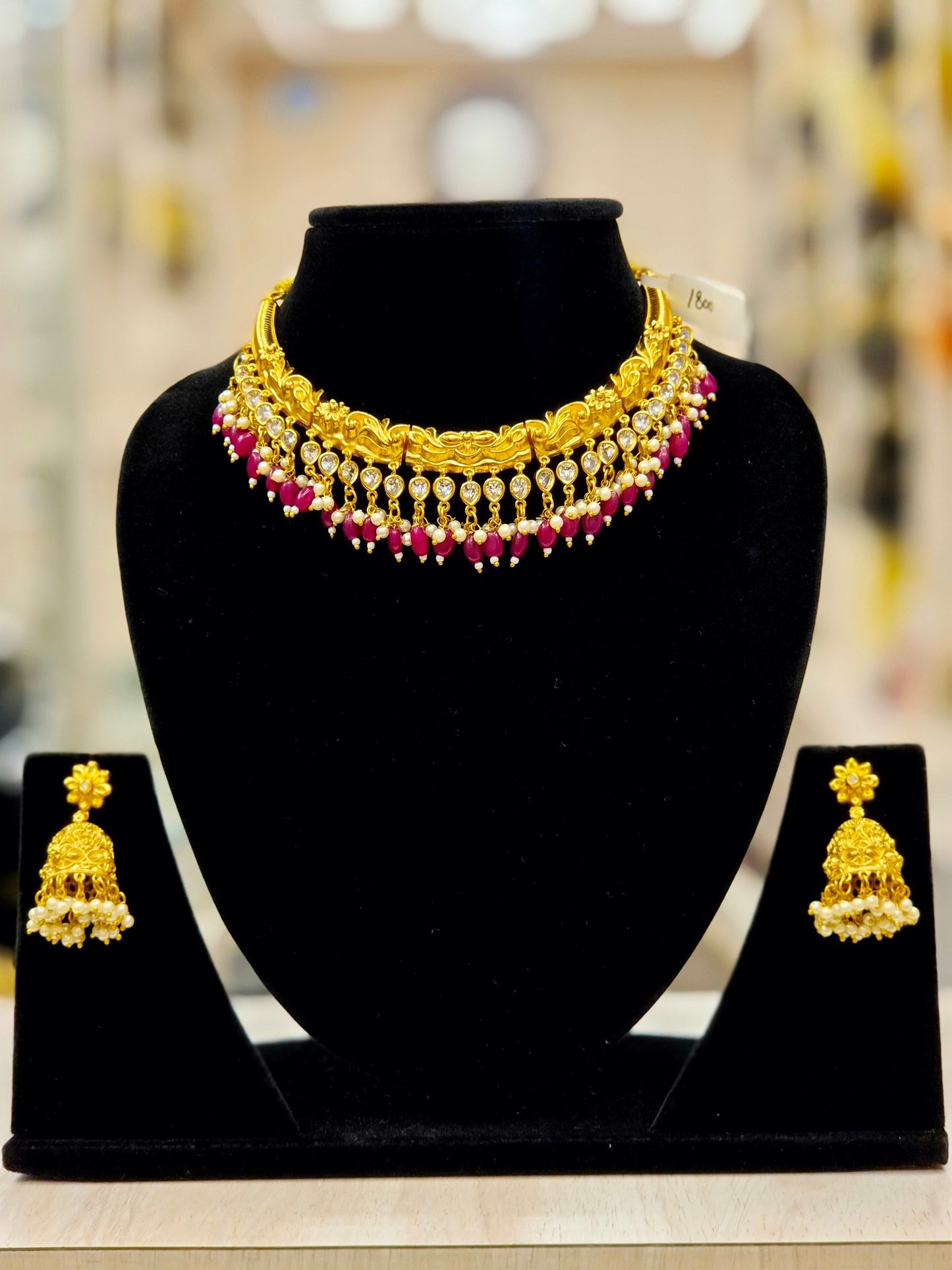 GOLD PLATED KUNDAN HASLI NECKLACE (maroon color)