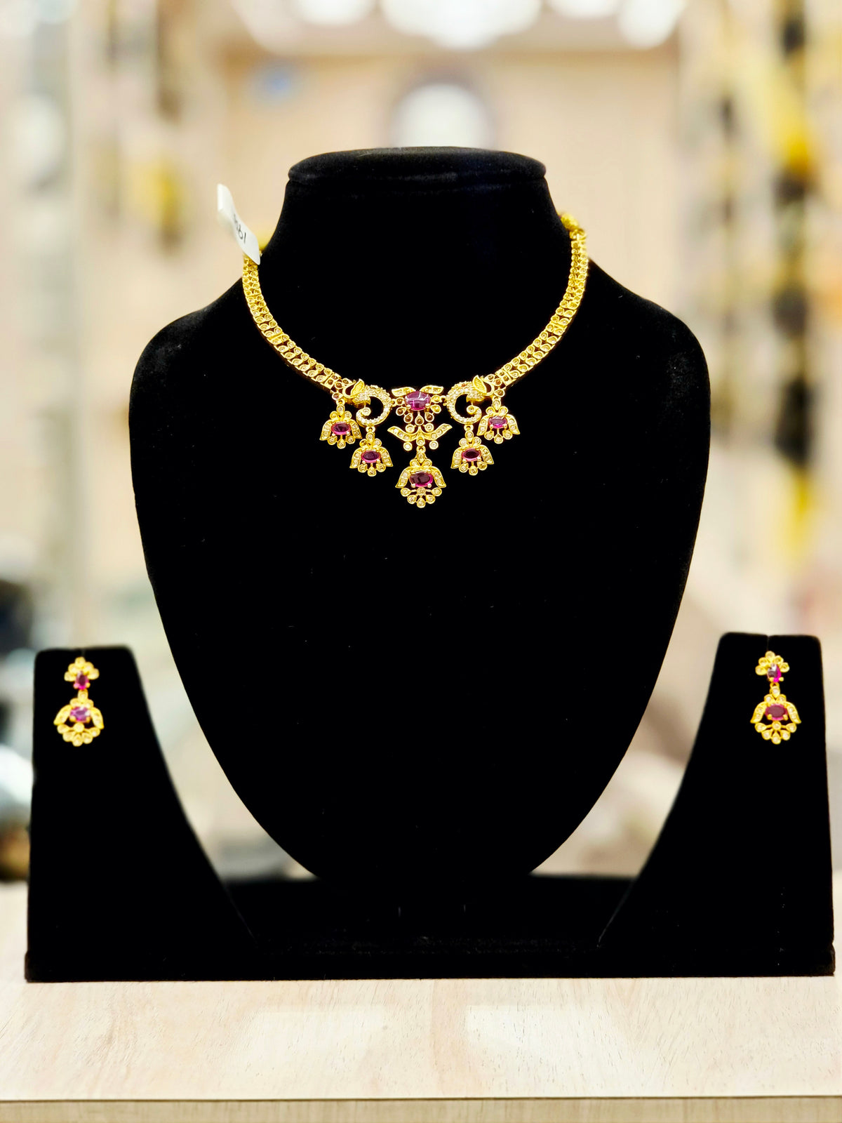 GOLDPLATED (elephant sculpture) NECKLACE