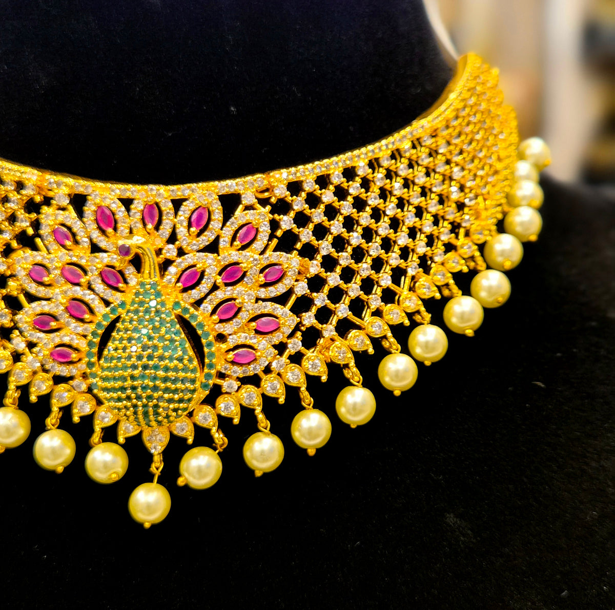 GOLD PLATED A.D PEACOCK CHOCKER SET