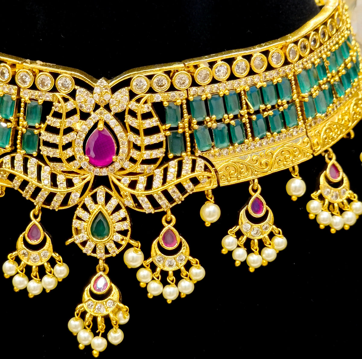 GOLD PLATED A.D AND STONES CHOKER SET (green and maroon)