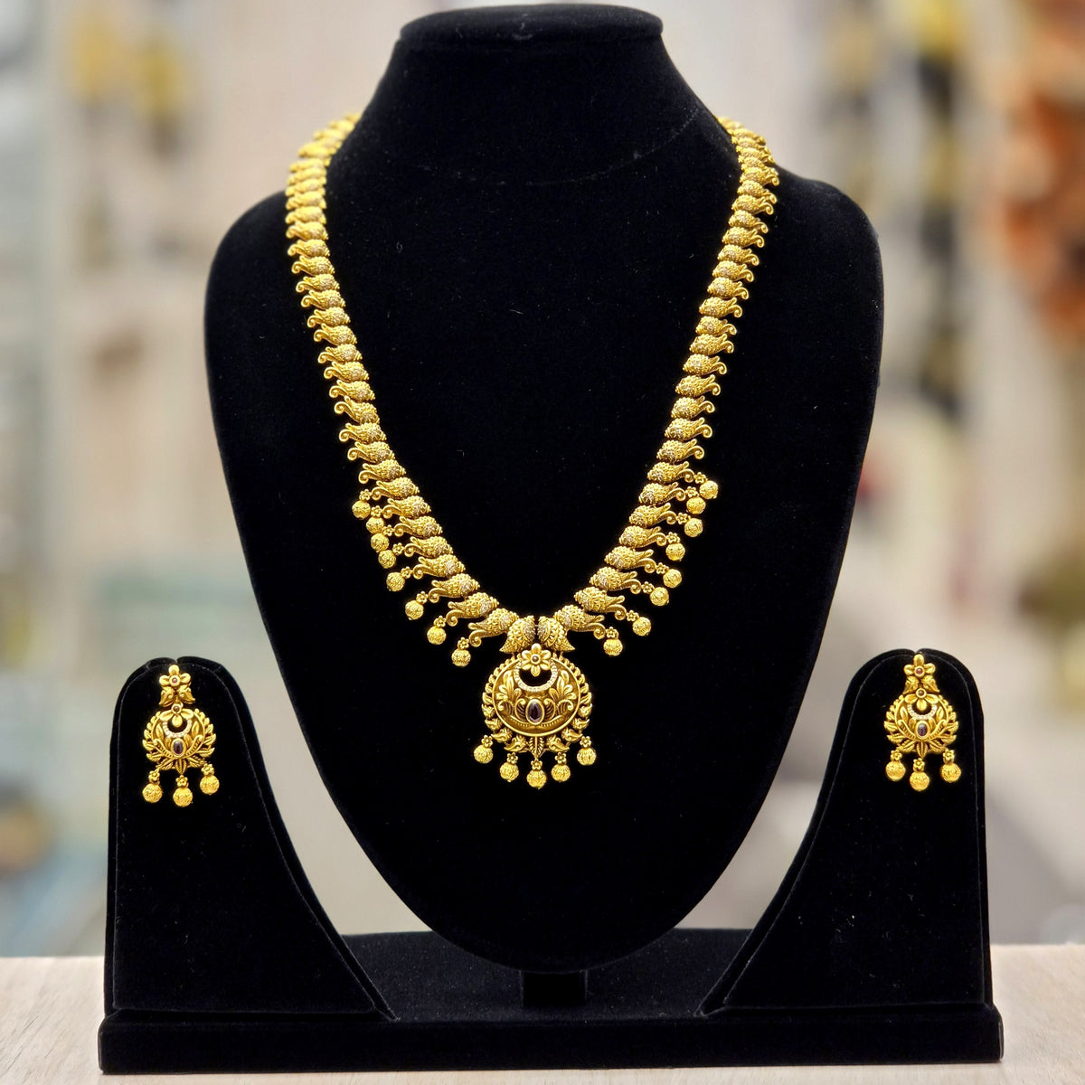 ANTIQUE GOLD PLATED LONG NECKLACE