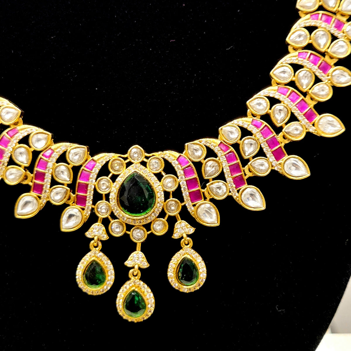 KUNDAN GOLD PLATED  LONG RANIHAR (red & green)